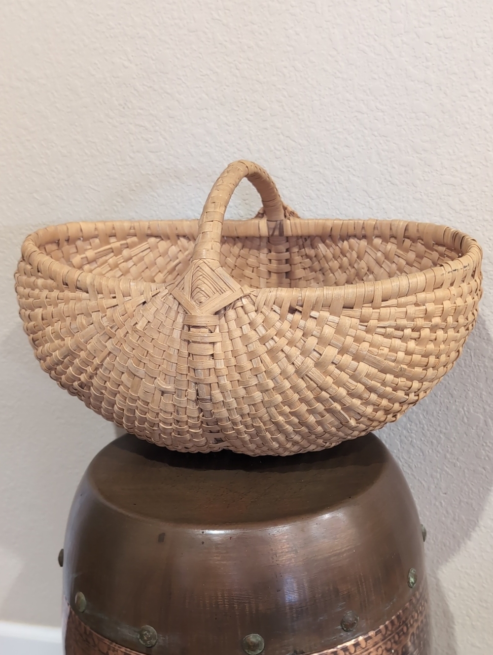 Vintage 16" Handwoven Buttocks Melon Appalachian Egg Gathering Basket